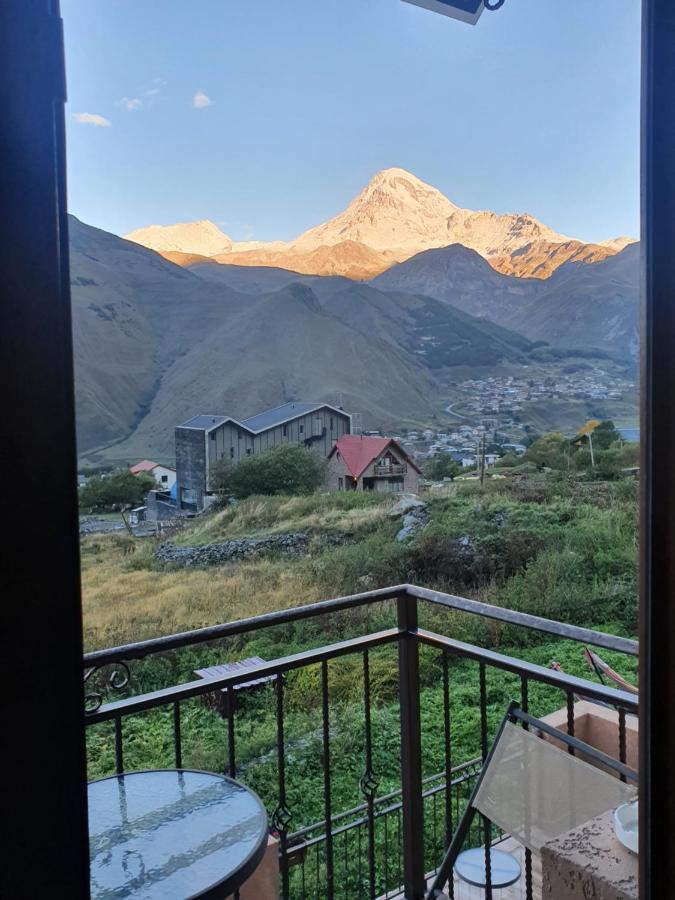 Nikolo Inn Kazbegi Ngoại thất bức ảnh