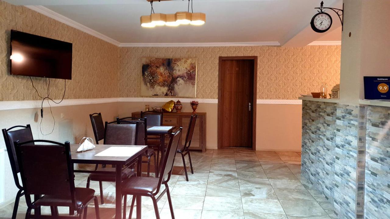 Nikolo Inn Kazbegi Ngoại thất bức ảnh