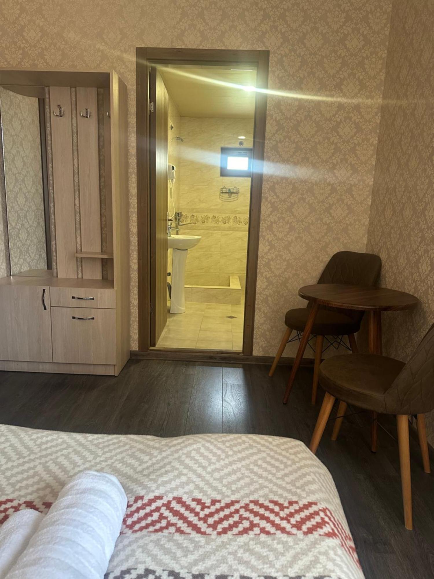 Nikolo Inn Kazbegi Ngoại thất bức ảnh