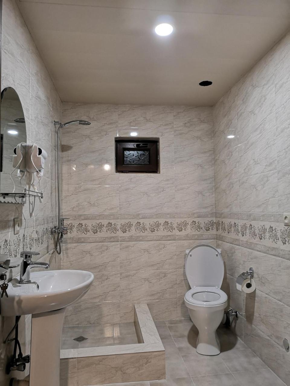 Nikolo Inn Kazbegi Ngoại thất bức ảnh