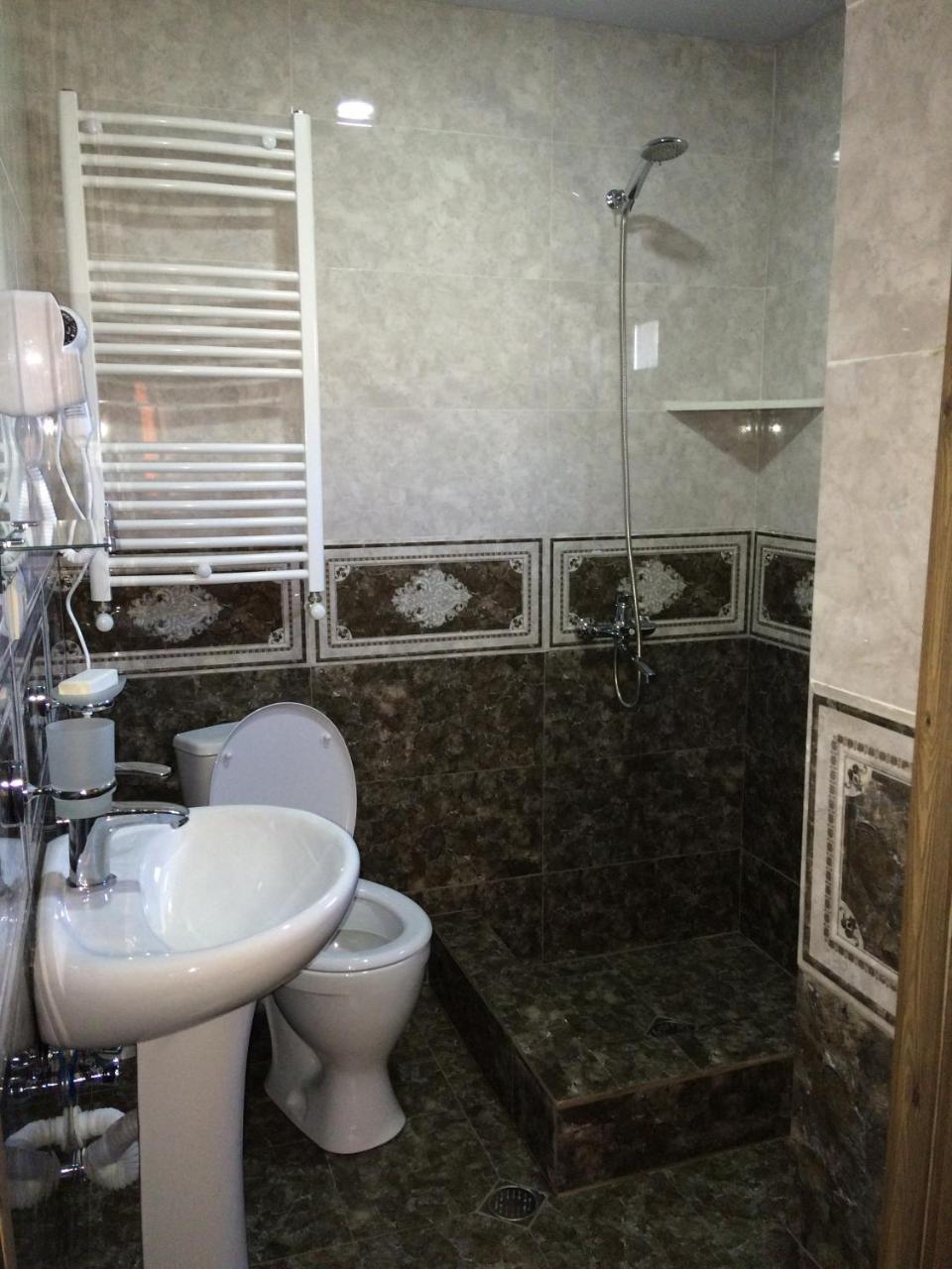 Nikolo Inn Kazbegi Ngoại thất bức ảnh