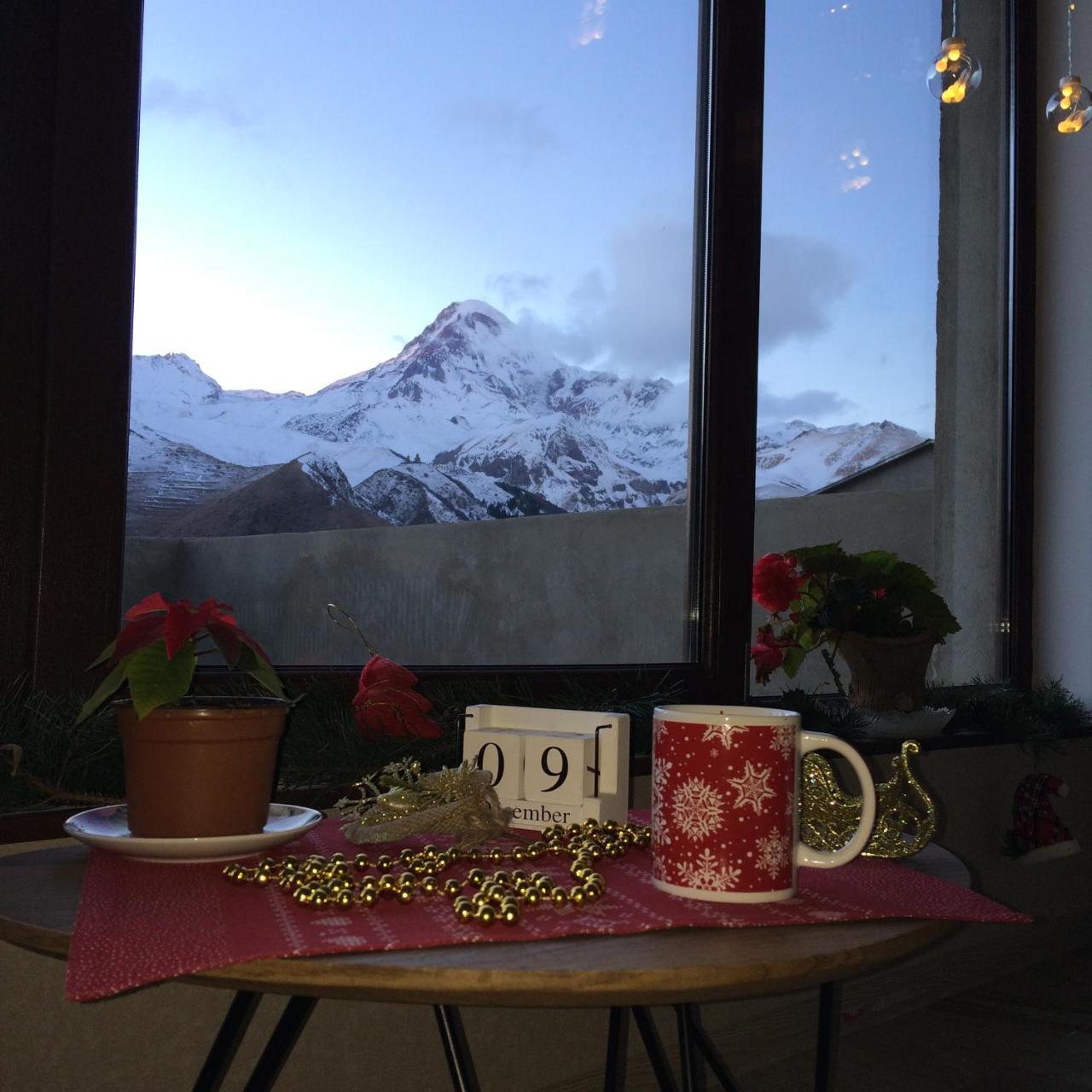Nikolo Inn Kazbegi Ngoại thất bức ảnh