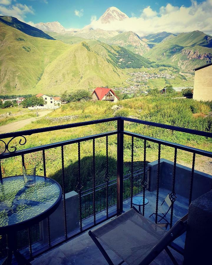 Nikolo Inn Kazbegi Ngoại thất bức ảnh