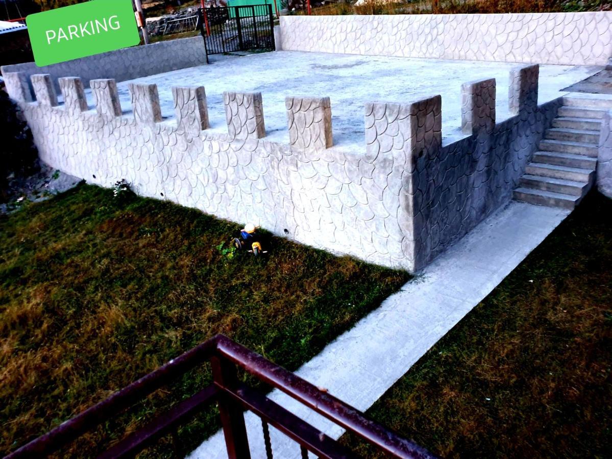 Nikolo Inn Kazbegi Ngoại thất bức ảnh